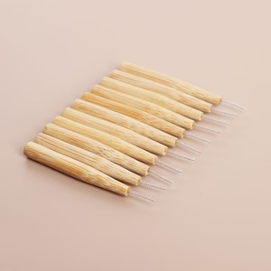 Brosse interdentaire en bambou biodégradable, outil de nettoyage dentaire naturel réutilisable pour un nettoyage en profondeur des dents - Product Image 4