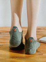 WJNSpring Summer Nouvelles chaussettes japonaises pour femmes, chaussettes bateau à talon brodé, chaussettes amusantes à motifs de dessins animés, pour une touche de tendance originale et de personnalité.