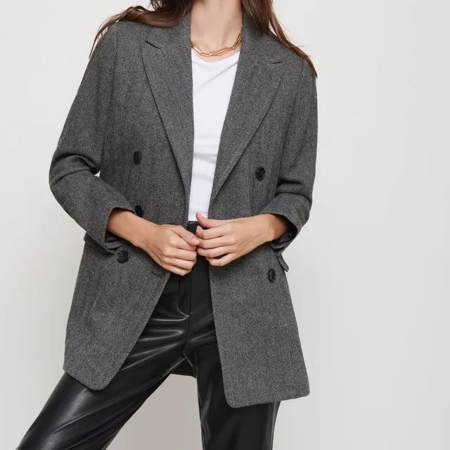 2023 New Gray Recycled Polyester Woolen Mixed Black And Grey Herringbone Non-stretch Double Breasted Women Coat