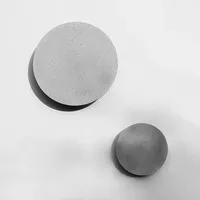 Applique murale LED circulaire moderne et créative en ciment gris, style Wabi Sabi, pour décoration d'appartement et de maison, lampe de chevet encastrée en pierre
