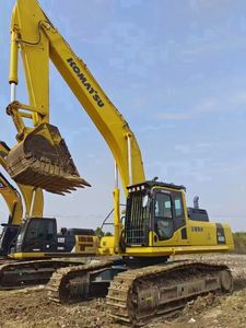 Large Komatsu PC400 <b>Excavators</b> 40Ton Hydraulic <b>Excavator</b> | Japan-Made <b>Used</b> Heavy-Duty Digger for Mining & Infrastructure - Product Image 2