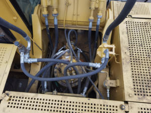 รถขุดตีนตะขาบ330สำหรับแมวมือสอง330 BL รถขุดดินของแท้จากญี่ปุ่น - Product Image 4