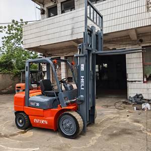 Chariot élévateur diesel HELI K30 3T d'occasion - 4 roues, tout-terrain, faible consommation et haute efficacité, mât à deux étages, hauteur de fourche de 3 m - Product Image 4