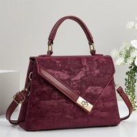 Sac à main bandoulière simple et haut de gamme pour femme, nouvelle collection 2026, tendance urbaine, à rayures verticales carrées, avec fermeture à cadenas