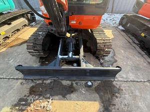 Excavadora pequeña Kubota U27 de segunda mano, microexcavadora de bajo nivel de emisiones de ruido para tareas de movimiento de tierras en granjas. - Product Image 4