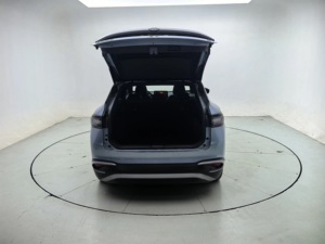 รถยนต์ไฟฟ้า Volkswagen ID.4 X Pure Smart Enjoyment Edition ปี 2022 ระยะทางวิ่ง 425 กม./601 กม. ผลิตแบบร่วมกับบริษัทอื่น สำหรับการเดินทางในเมือง - Product Image 5