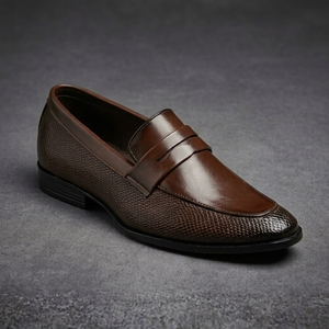 Asken Atelier - Mocasines de Piel Sintética Marrón para Hombre, Diseño Elegante con Punta en Pico, Estilo Slip-On, Construcción Transpirable y Duradera - Product Image 1