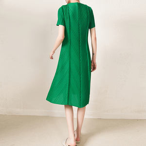 Miyake robe plissée femmes vêtements pour femmes de haute qualité conception ample texture robes mi-longues fabricant de vêtements - Product Image 3