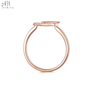 Anillo de diamantes naturales auténticos de oro rosa macizo de 18 quilates con diseño triangular moderno, joyería fina simple de alta calidad al por mayor, personalizable. - Product Image 3