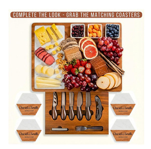 Grand plateau de charcuterie, plateau en <span class=keywords><strong>marbre</strong></span> et plateau de service en bois d'acacia, plateau gravé au laser avec couteau, ouvre-bouteille - Product Image 2