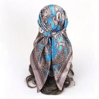 Foulard carré personnalisé à carreaux classiques pour femmes musulmanes, en polyester imitation soie, imprimé numériquement, séchage rapide, toutes occasions