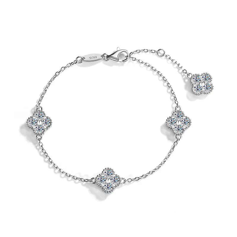 Individuelle hochwertige 925 Sterlingsilber-Vierblättriger Kleeblatt-Kette schmuck Volldiamant-Moissanit-Armbänder für Damen