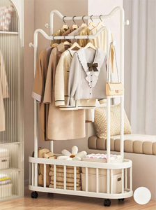 Perchero Doble Dorado de Tres Niveles de 80 cm, Organizador de Ropa Metálico con Cesta de Almacenamiento y Ruedas, Diseño Moderno con Recubrimiento en Polvo - Product Image 6