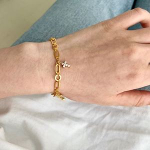 Dylam Trendy Design 18K Gold Plated 925 Silver Link Chain 5A Cubic Zirconia Heart Cross Pendant <b>Bracelets</b> - Product Image 3
