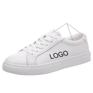Sepatu kets wanita kasual mode sepatu putih dapat disesuaikan dengan berbagai pola dan logo