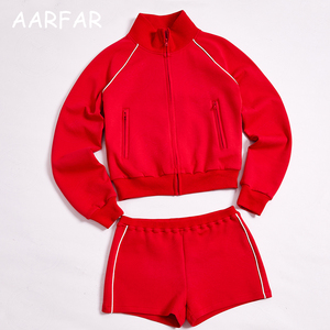 Completo da <span class=keywords><strong>donna</strong></span> 2 pezzi all'ingrosso: giacca crop con zip e pantaloncini, streetwear personalizzabile con logo, abbigliamento firmato da <span class=keywords><strong>donna</strong></span> - Product Image 3