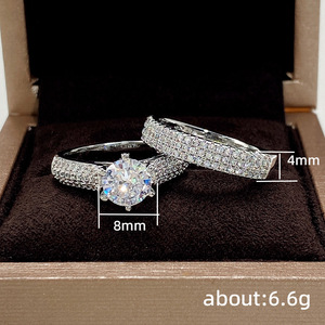 Set di Anelli Creativi in Zirconia per Coppie, Elegante Gioiello di Moda con Diamanti Simulati per Proposte - Product Image 6