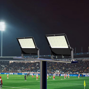 Projecteur LED ultra fin 200W IP66 étanche à angle réglable pour l'éclairage extérieur des stades et des chantiers - Product Image 2