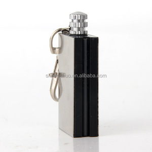 Nhà Máy Giá Mini Keychain Bật Lửa Máy Sáng Tạo Mặt Dây Chuyền Ngoài Trời Dầu Hỏa Nhẹ Hơn Cho Ngoài Trời Sinh Thái Thân Thiện Với Bạc - Product Image 6