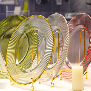 Piring Sajian Kaca Berwarna Transparan dengan Pinggiran Bergaris dan Teknik Enamel Berwarna untuk Acara Pernikahan - Product Image 2