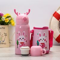 Chine usine Promotion stocké Led bouteilles retour cadeaux bouteille d'eau sous vide avec paille pour l'école enfants en acier inoxydable mignon tasse
