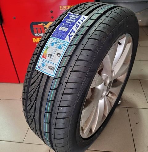 格安のイリンクタイヤ 215/55R17 ハイフライタイヤ R16 205/70 165/60