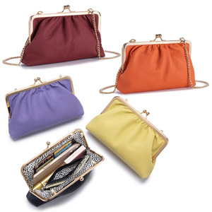 Sac Ando en cuir de vachette véritable avec fermoir Kiss Lock, sac bandoulière plissé à chaîne, pochette de soirée pour femme - Product Image 1