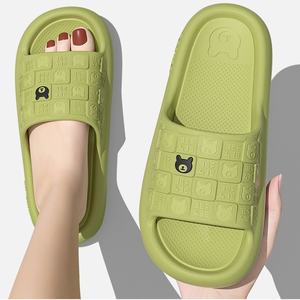 Pantuflas de Interior con Diseño de Patrones Lindos, Punta Abierta, Suela de Corcho Antideslizante, Ligeras y Acolchadas para Hombres y Mujeres - Product Image 1