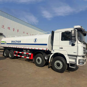 Camión Cisterna SHACMAN F3000 8X4 de 28000 Litros con Rociador de Agua, 350HP, Tanque de Acero Inoxidable, Camión Cisterna para Transporte de Agua - Product Image 6
