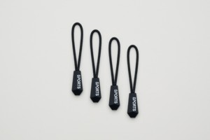 Tirador de cuerdas de silicona duradero con deslizador de cremallera personalizable directo de fábrica para accesorios de procesamiento de prendas de vestir hechos de TPU PVC - Product Image 2