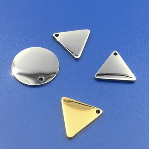 จี้รูปทรงสี่เหลี่ยมมนราคาถูก ป้ายโลโก้โลหะสแตนเลสสั่งทำได้ - Product Image 5