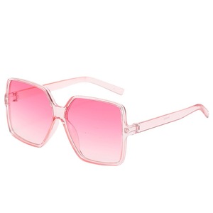 Lunettes de soleil tendance surdimensionnées à prix abordable, avec logo personnalisé, grande monture, verres PC dégradés, pour femmes, idéales pour le shopping - Product Image 5