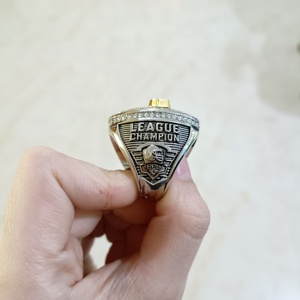 Anillo de campeonato de fútbol de fantasía de edición limitada 2025 personalizado con grabados detallados - Product Image 5
