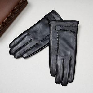 Winter Warm <b>Fleece</b>-<b>lined</b> Thickened Touchscreen Driving Ride Windproof Cold-proof Sheepskin <b>Gloves</b> - Product Image 3