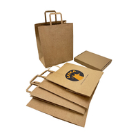 Sacs en papier kraft réutilisables de style Noël avec logo personnalisé en gros pour usage cosmétique