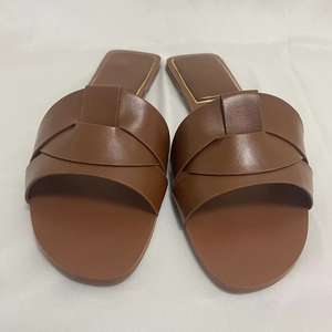 Sandalias de Mujer Tipo Mule, Planas, con Punta Abierta y Tiras Cruzadas, Casuales, Coloridas e Impermeables, en Oferta de Verano - Product Image 5