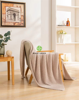 Couvertures douces et douillettes vertes magiques zéro défaut Fluffy 100% Polyester Micro Feather Fiber Knit Throw Blanket for Winter