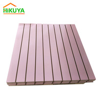 Panneaux de mur à lattes HiKUYA en MDF rainuré robuste sur mesure avec bandes en alliage d'aluminium, placage bois, écologiques, vente en gros