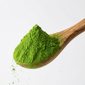 <span class=keywords><strong>KIKI</strong></span> Matcha Orgánico de Grado Ceremonial - 100% Puro de Primera Cosecha Estilo Japonés - Té Verde Esmeralda Vibrante - Product Image 1