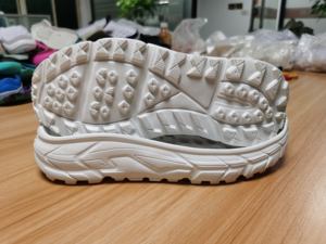 Sepatu kasual mode 2024 sol logo kustom cetak ringan dan elastis tinggi Eva sol luar grosir bahan pembuat sepatu - Product Image 5