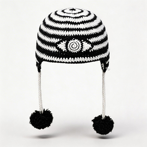 Bonnet à oreilles en crochet noir et blanc, bonnet tricoté fait main avec pompons et motif œil porte-bonheur, bonnet chaud d'hiver pour le ski et le streetwear - Product Image 4
