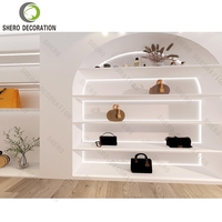 Étagère de présentation personnalisée pour sacs à main de magasin Design d'intérieur de sacs à main Présentoir en bois pour sacs à main