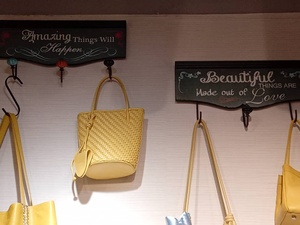 Handwoven Bamboo <b>Storage</b> <b>Basket</b> <b>Large</b> Capacity Organizer for Home & Bedroom - Product Image 4