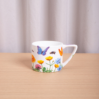 Pichet à eau en porcelaine d'os au design moderne de haute qualité avec tasses, petites tasses pour 4 personnes avec pot
