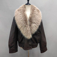 Blouson bomber oversize en similicuir pour femme avec col en fausse fourrure, texture grainée, manteau en cuir végétalien pour l'automne et l'hiver