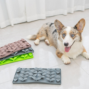 Alfombra olfativa para perros, alfombra de entrenamiento para exteriores, fácil de limpiar, tazón de alimentación lenta para mascotas, verde, marrón, gris - Product Image 4