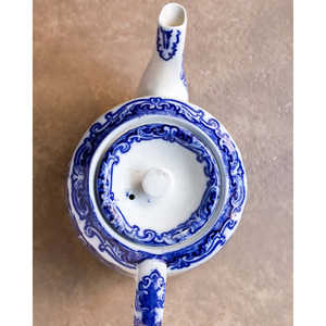 Théière en céramique élégante George Jones and Son Abbey Decor, tasse pour les amateurs de thé - Product Image 4