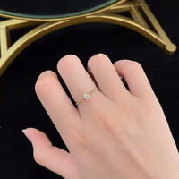 Bague délicate et minimaliste en or jaune 18 carats plaqué, sertie d'un diamant de laboratoire en forme de goutte à trois griffes, pour femme, idéale pour fiançailles et mariage, bijoux fins