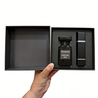Boîte à parfum de luxe à fermeture magnétique, noire, rigide, avec logo personnalisé, emballage de parfum haut de gamme pour flacon de 50 ml, vente en gros OEM