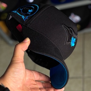 Gorra Ajustada Original de Ala Curva de Alta Calidad con Parche Lateral y Ala Bicolor Estilo HipHop Americano - ¡Gran Oferta! - Product Image 2